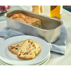 Patisse Pâtisserie*Moule à Cake en inox avec fond nid d'abeille 25 cm