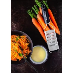Microplaneu00ae Préparation*Rape gourmet spécial carottes