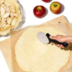 Oxo Coutellerie*Roulette à tarte & pizza